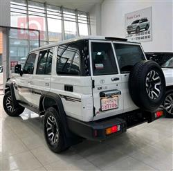 Toyota Land Cruiser 70